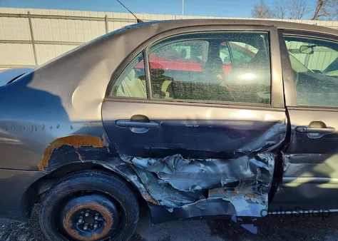 2005 Toyota Corolla Ce из США, поврежденный, VIN 2T1BR32E65C434977